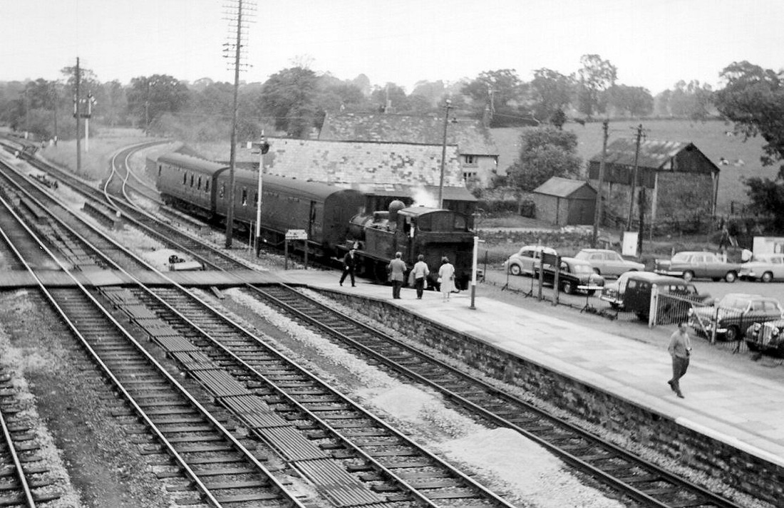 Line. Colmstock Hemyock Railway Station Photo 20 Uffculme & Tiverton Jct